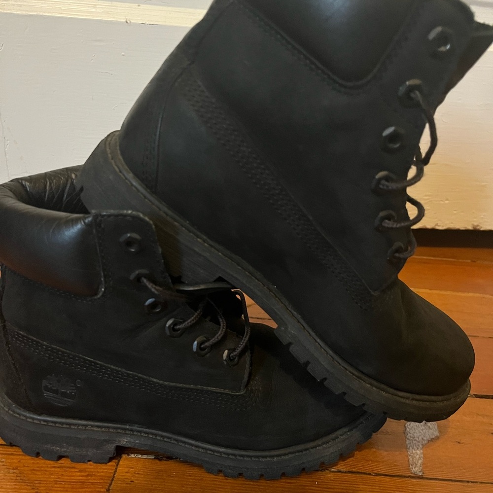 Timberland black leather boots